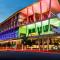 Velvet Dusk Suite - Lv 29 above the new Star Casino in BNEs new Land Mark Building, Free Carpark available for long bookings