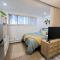 Cozy Bright Studio - Cedar Manor