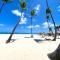 Madonna1 pool beach los corales Arenas de Bavaro