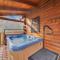 ERN832 - Lakeside Hideaway - Great Location! Close To All The Action! cabin - بيدجن فورج