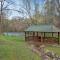 ERN832 - Lakeside Hideaway - Great Location! Close To All The Action! cabin - بيدجن فورج