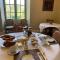 Manoir BLANCHE HAUT Chambres et tables d hôtes - 洛特河畔的维伦纽夫