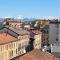 Renovated 2 bedroom apartment in Navigli with a view! - Miláno