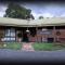 Statesman Motor Inn