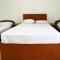 Antonia Rooms Qeparo