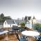 grand gîte terrasse vue Loire et château dAncenis