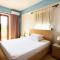 Antonia Rooms Qeparo