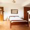 Antonia Rooms Qeparo