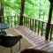 Secluded Tiny Woodland Cabin by a Creek in Ellijay, Georgia - Dyke