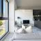 KIRA - 1BR Urban Oasis with Views & Rooftop Pool - كيب تاون