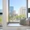KIRA - 1BR Urban Oasis with Views & Rooftop Pool - كيب تاون