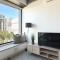 KIRA - 1BR Urban Oasis with Views & Rooftop Pool - كيب تاون