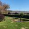 Two Bedroom Lodge In The Country - Restaurant Bar Onsite