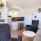 Nice Apartment In Torrevieja With Wifi - توريفايجا