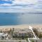 Bohemian Beach Pad with 5 beds, Patio & Non-pickup-truck Parking - لونغ بيتش