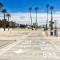 Bohemian Beach Pad with 5 beds, Patio & Non-pickup-truck Parking - لونغ بيتش