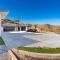 Modern 4BR Escape with Mountain Views - Phoenix