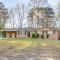 18 Mi to Downtown Atlanta Quiet Home with Fire Pit - 利西亚斯普林斯 18 Mi to Downtown Atlanta Quiet Home with Fire Pit - 利西亚斯普林斯