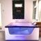 Logement moderne avec jacuzzi