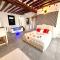 Logement moderne avec jacuzzi