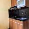 Apt Green Pramuka Tower O With Pool, Wi-Fi & Netflix - Jakarta