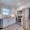 1003 Queen ADA & Pet Friendly Suite, 1st Floor Cove