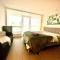 Deluxe spacious bright 1bedr &1bathr new condo - 里士满