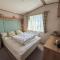 Amazing Caravan With Decking At Manor Park In Hunstanton Ref 23010Ha - Ганстантон