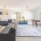 Robinson Retreat, 3 Robinson St - 4 bedrooms, 2 bathrooms, air con and Wi-Fi