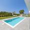 By The Beach - Blue Topaz Villa