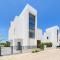 By The Beach - Blue Topaz Villa