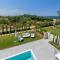 By The Beach - Blue Topaz Villa