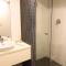 Beautiful SYD Central 3Bedrooms Home with free Parking