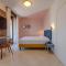 La Vista Postcard Hotel