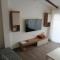 Renoviertes Ferienhaus In Baska Mit Terrasse