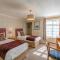 Avon Causeway Hotel