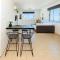 Sea View APT*Spacious balcony*200m to the Beach