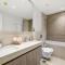 VayK - Chic 3 BD with Burj Khalifa Views in Downtown - Dubaj