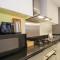 Elegant Studio with Canal Views DAMAC Prive - 迪拜