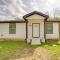 Walk to Cedar Creek Reservoir Gem with Fenced Yard - Ган-Баррель-Сити