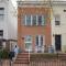 Sojourn Only 8 Blocks to Capitol and Private Patios - Washington