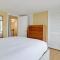 Sojourn Only 8 Blocks to Capitol and Private Patios - Washington