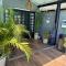 Casa Sol Nascente - Próxima ao Centro com Piscina e Ar Condicionado - Ubatuba