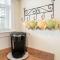 Spacious 3-Bedroom Ocean Block Townhome in Ocean City Steps from the Beach & Attractions - 大洋城