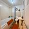 Chapel Court - Worcester City Centre - Free Parking Available - Entire Apartment - Self Check-In - Outside Space - Free WI-FI