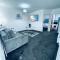SwankyApartmentDudleyNearM6 - Coseley