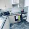 SwankyApartmentDudleyNearM6 - Coseley