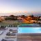 Jo Leo - Camps Bay Lux Villa with views & pool - 开普敦