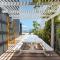 Jo Leo - Camps Bay Lux Villa with views & pool - 开普敦