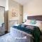 Clarence Co-living - Private Room Self-cater